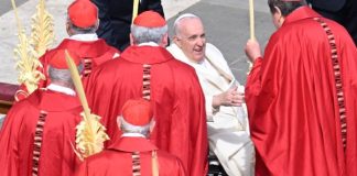 Πάπας Φραγκίσκος: Ευχαρίστησε τους πιστούς που προσευχήθηκαν υπέρ της υγείας του - «Χρειάζομαι το χάδι του Ιησού», είπε στους πιστούς
