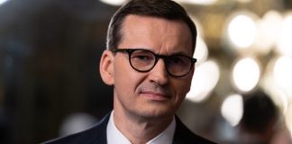 Να επιβάλλεται η θανατική ποινή στους «βιαιότερους εγκληματίες» πρότεινε ο πρωθυπουργός της Πολωνίας 