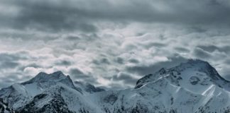 Ελβετία: Ιδιωτικό αεροσκάφος συνετρίβη στις Άλπεις