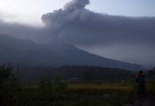 Νέα έκρηξη του ηφαιστείου Ρουάνγκ στην Ινδονησία - Έκλεισε κοντινό διεθνές αεροδρόμιο