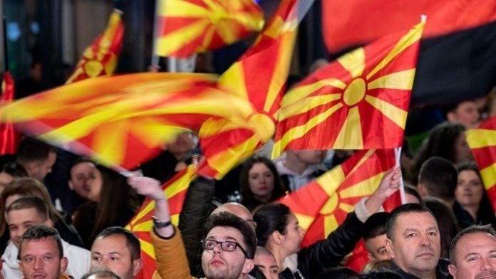 Σε εξέλιξη οι προεδρικές εκλογές στη Β. Μακεδονία 